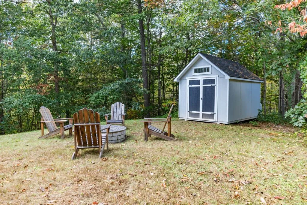 37 Tamarack Road Lee NH 03861