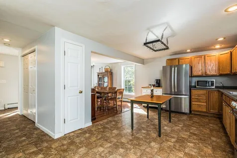 37 Tamarack Road Lee NH 03861