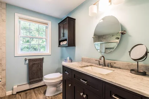 37 Tamarack Road Lee NH 03861