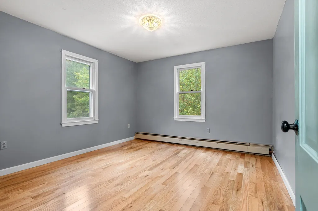 37 Strawberry Hill Road Bedford NH 03110