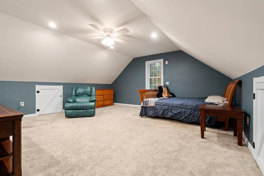 37 Strawberry Hill Road Bedford NH 03110