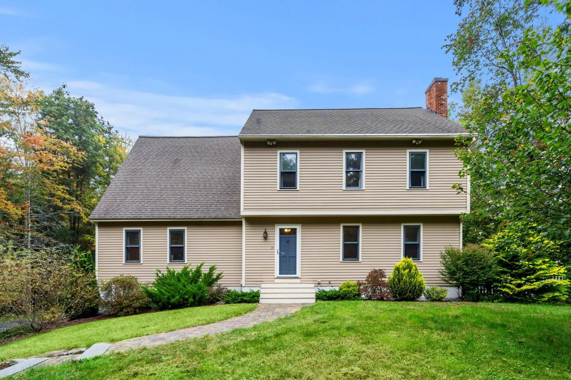37 Strawberry Hill Road Bedford NH 03110