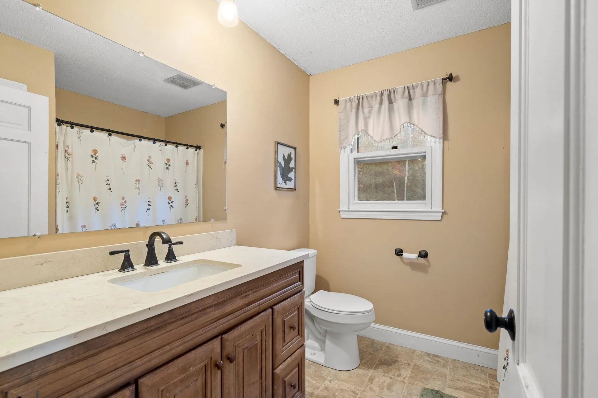 37 Strawberry Hill Road Bedford NH 03110