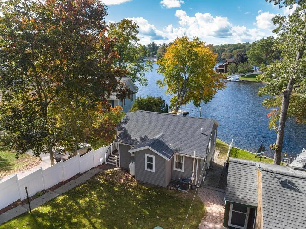 8 Sunset Road Salem NH 03079