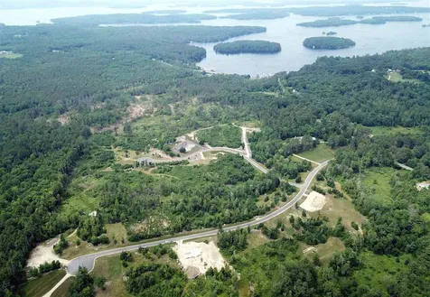 6 Farm Pond Road Tuftonboro NH 03816