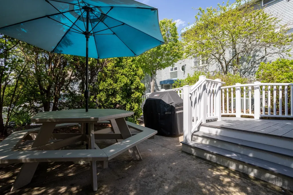 1044 Ocean Boulevard Hampton NH 03842