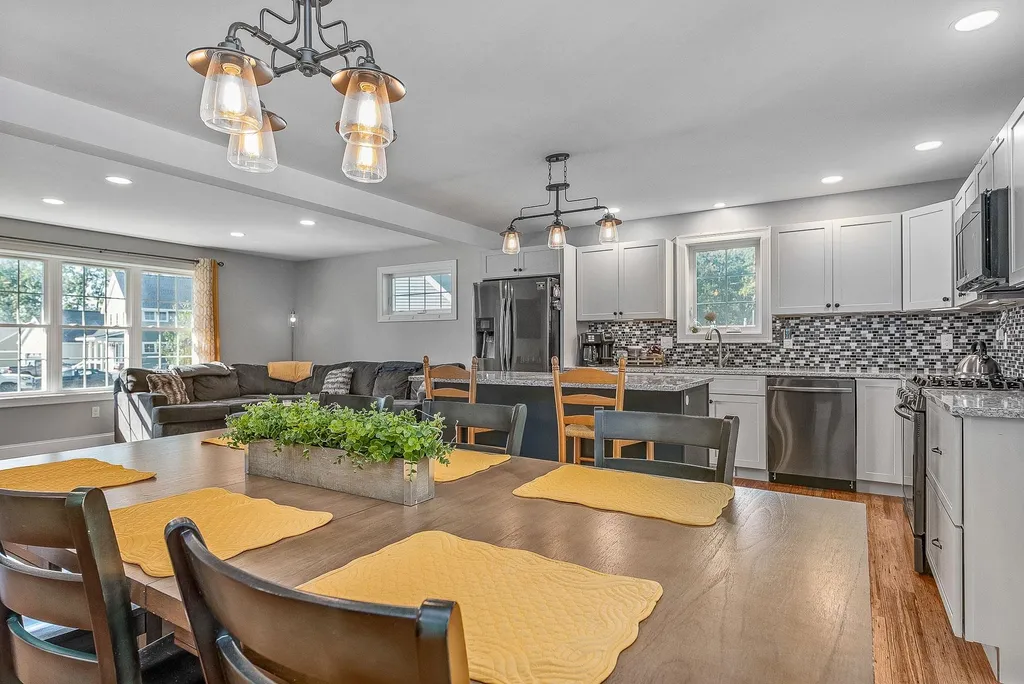 20 Beaumont Drive Dover NH 03820