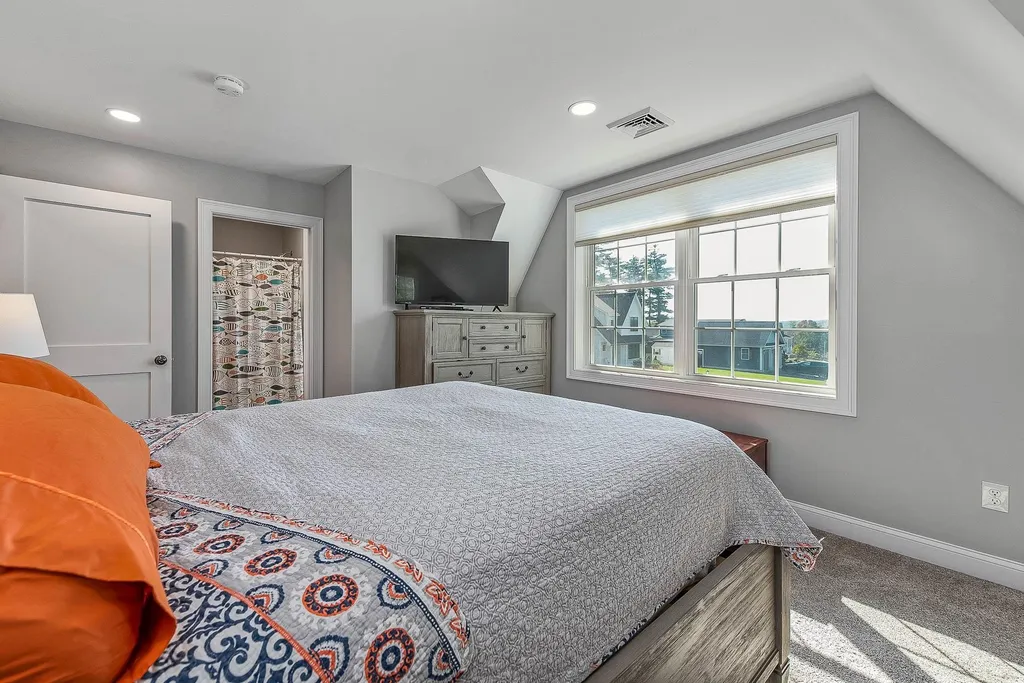 20 Beaumont Drive Dover NH 03820