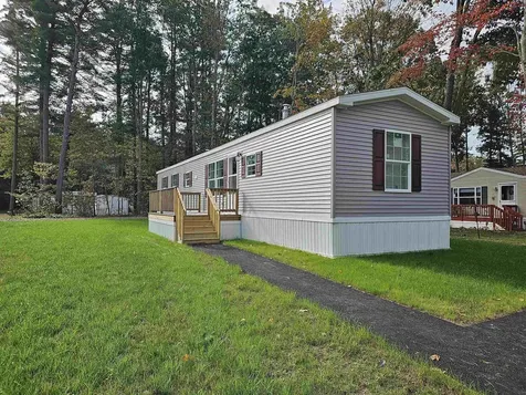 90 Colonial Village Somersworth NH 03878