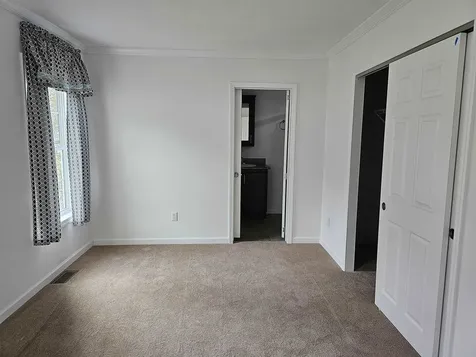 90 Colonial Village Somersworth NH 03878