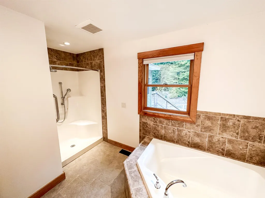 272 Drake Hill Road Albany NH 03818
