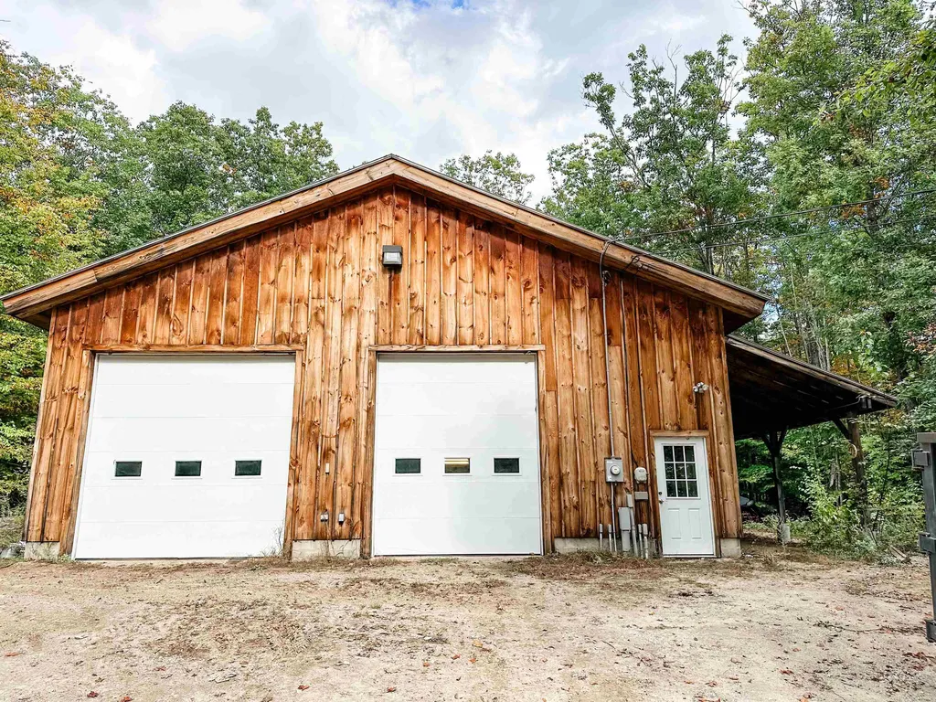 272 Drake Hill Road Albany NH 03818