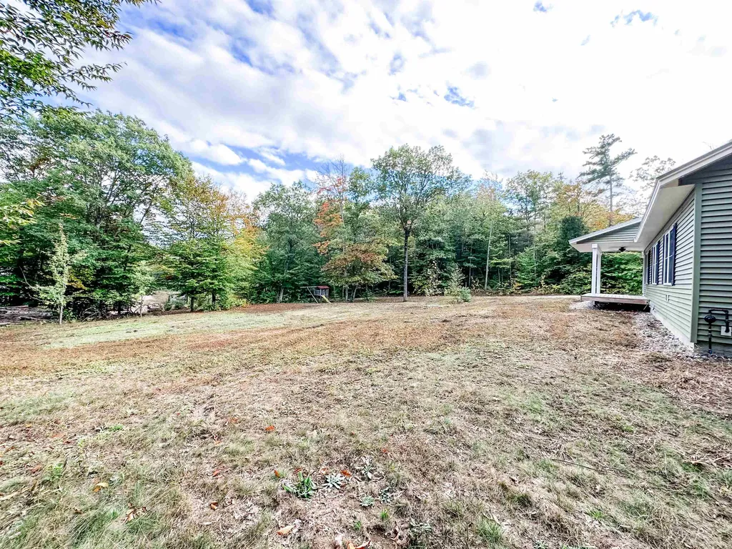 272 Drake Hill Road Albany NH 03818