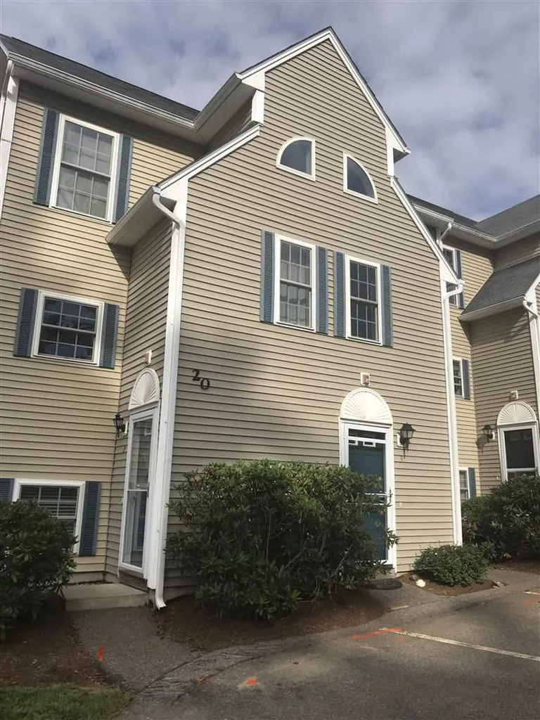 20 Shane Way Laconia NH 03246