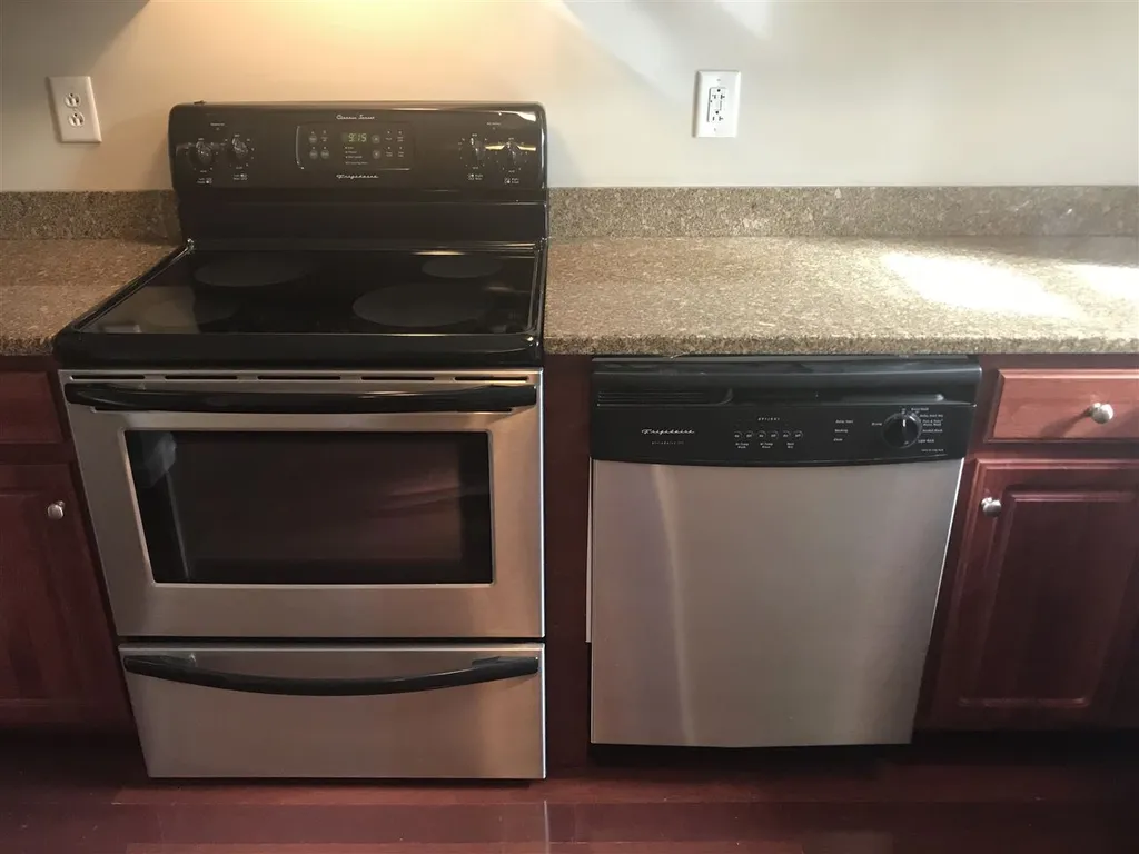 20 Shane Way Laconia NH 03246
