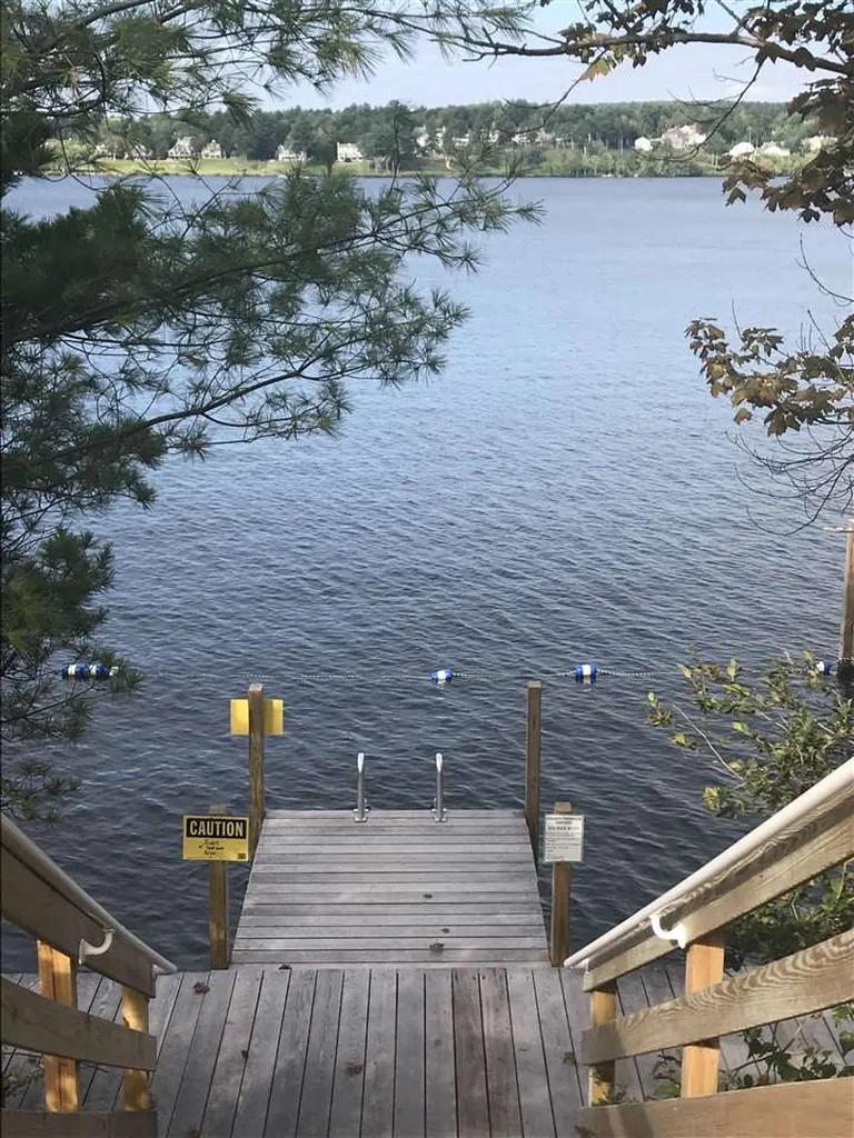 20 Shane Way Laconia NH 03246