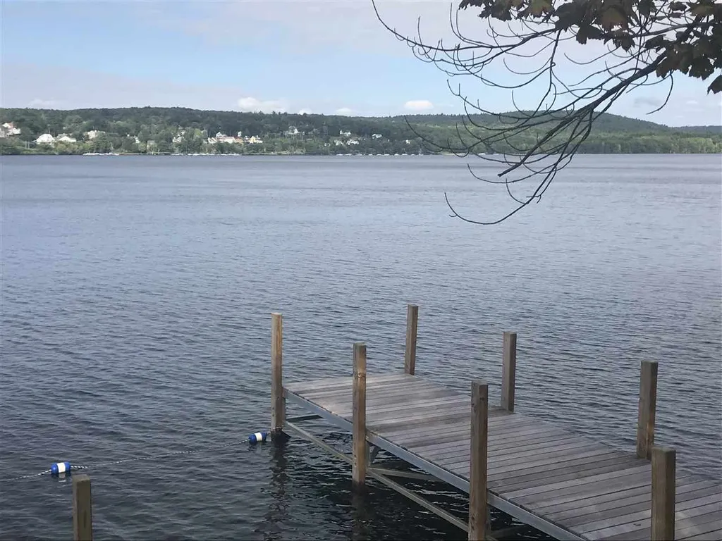 20 Shane Way Laconia NH 03246