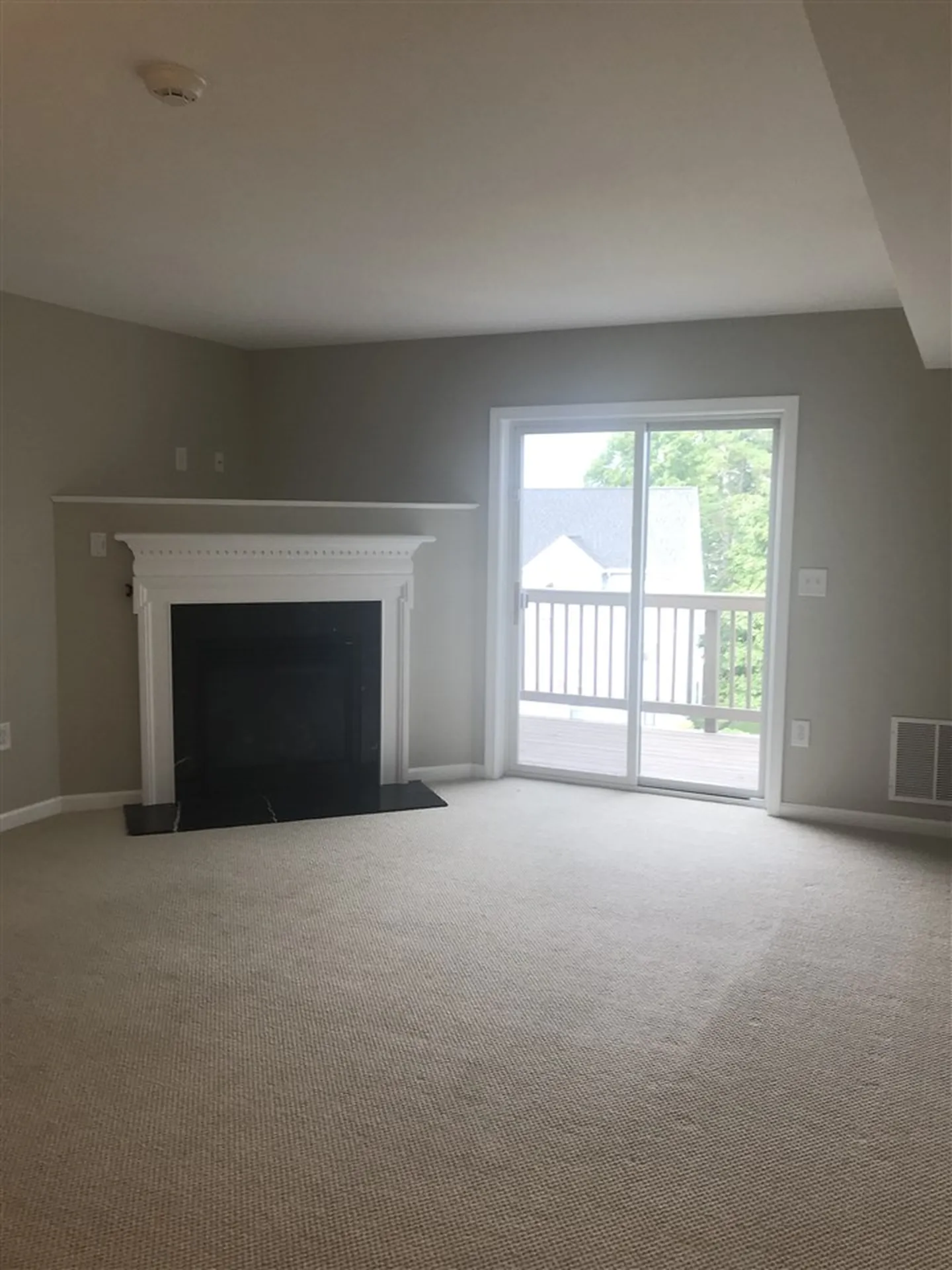20 Shane Way Laconia NH 03246