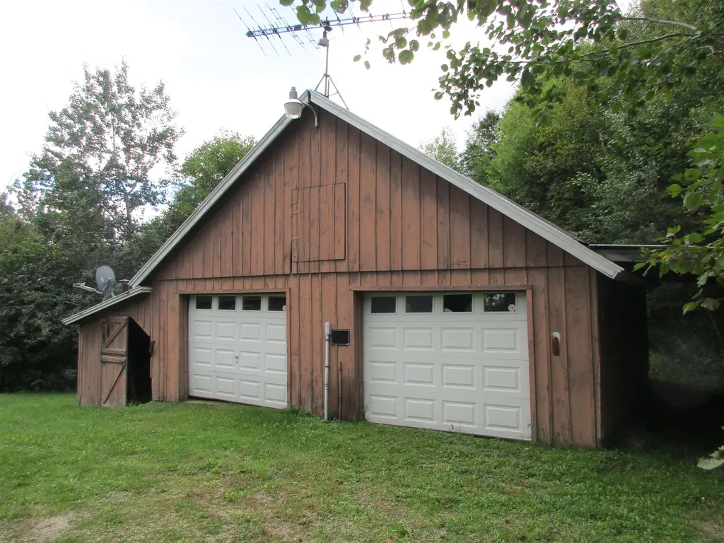 935 Hathaway Road Goshen VT 05733
