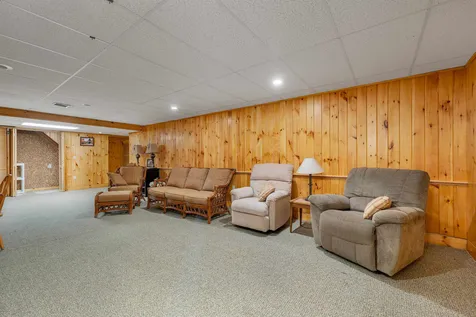 3 Schoolhouse Road Tuftonboro NH 03816