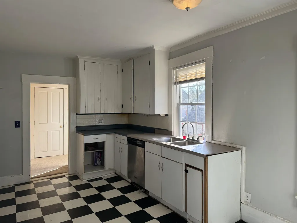 49 Thorndike Street Concord NH 03301