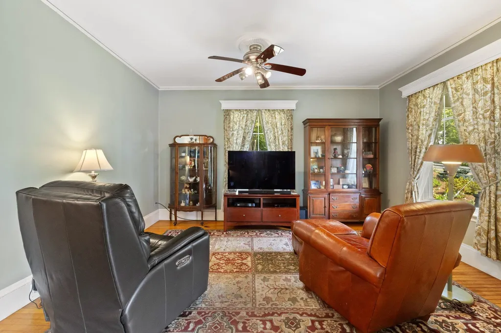 39 High Street Goffstown NH 03045