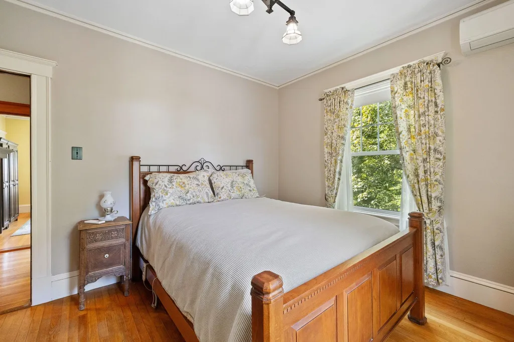 39 High Street Goffstown NH 03045