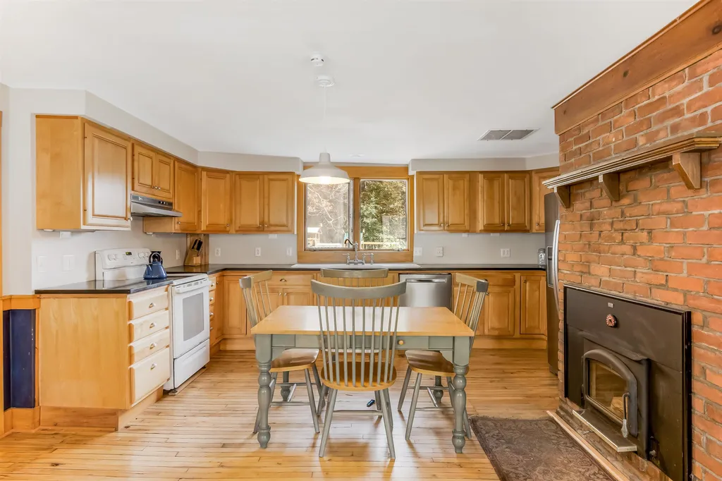 137 River Road Underhill VT 05489