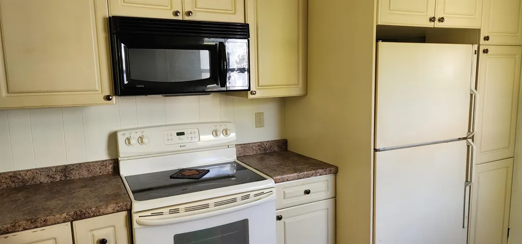 17 Union Street Littleton NH 03561