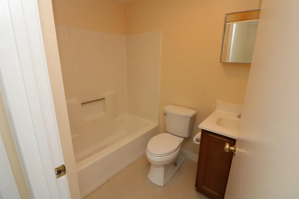 335 Wadleigh Falls Road Newmarket NH 03857