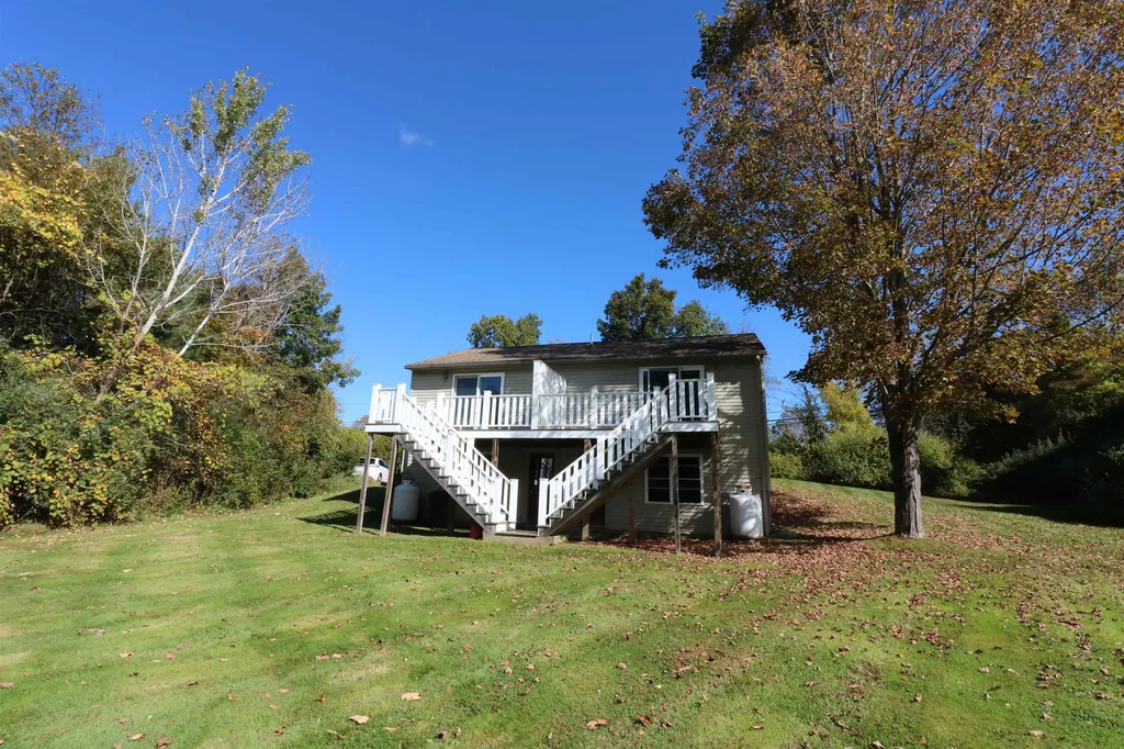 335 Wadleigh Falls Road Newmarket NH 03857