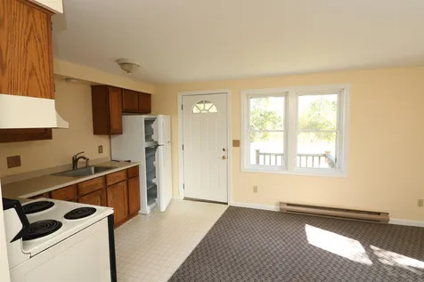 335 Wadleigh Falls Road Newmarket NH 03857