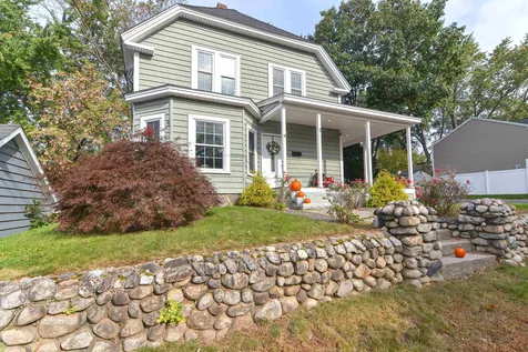 2 Howard Street Derry NH 03038