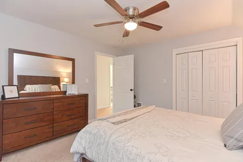 2 Howard Street Derry NH 03038