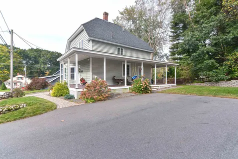 2 Howard Street Derry NH 03038