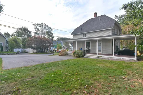2 Howard Street Derry NH 03038