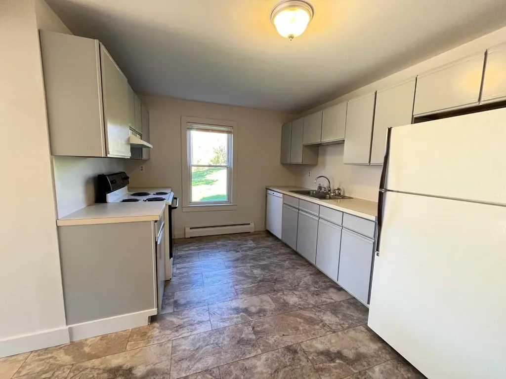 33 Madison Street Milford NH 03055