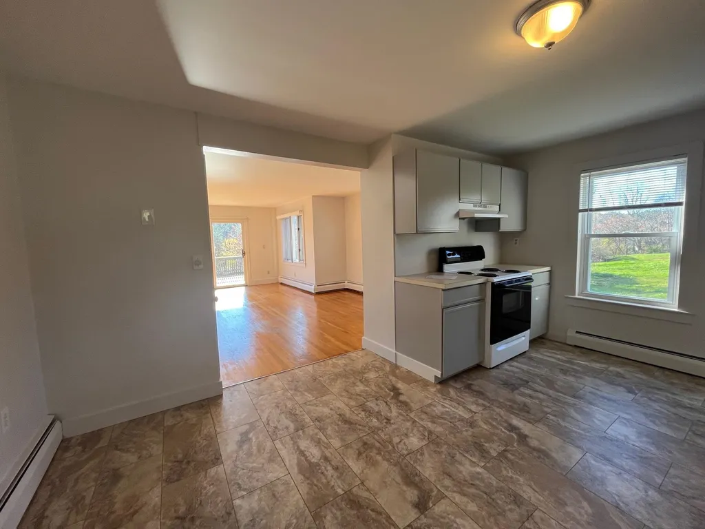 33 Madison Street Milford NH 03055