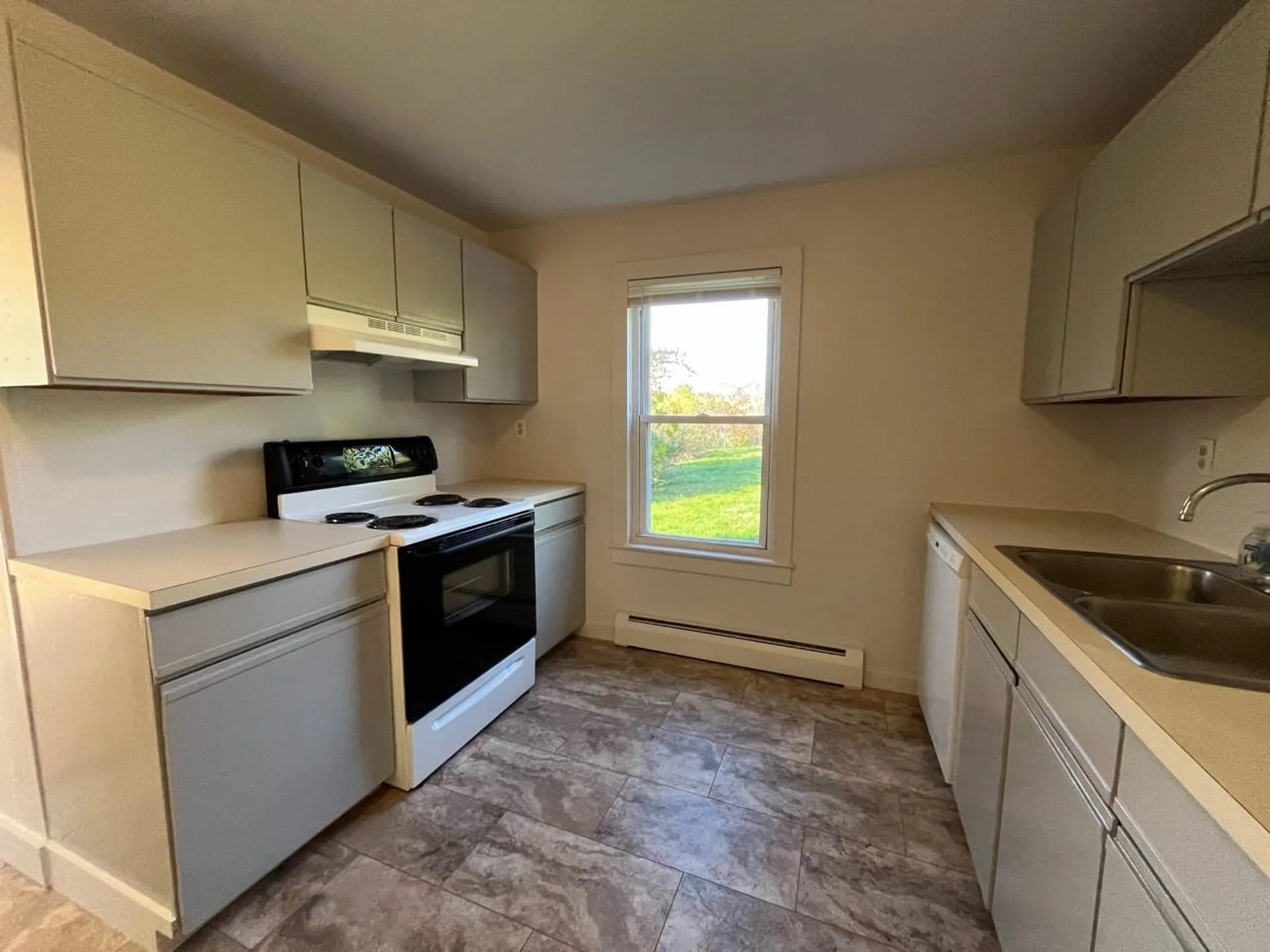 33 Madison Street Milford NH 03055