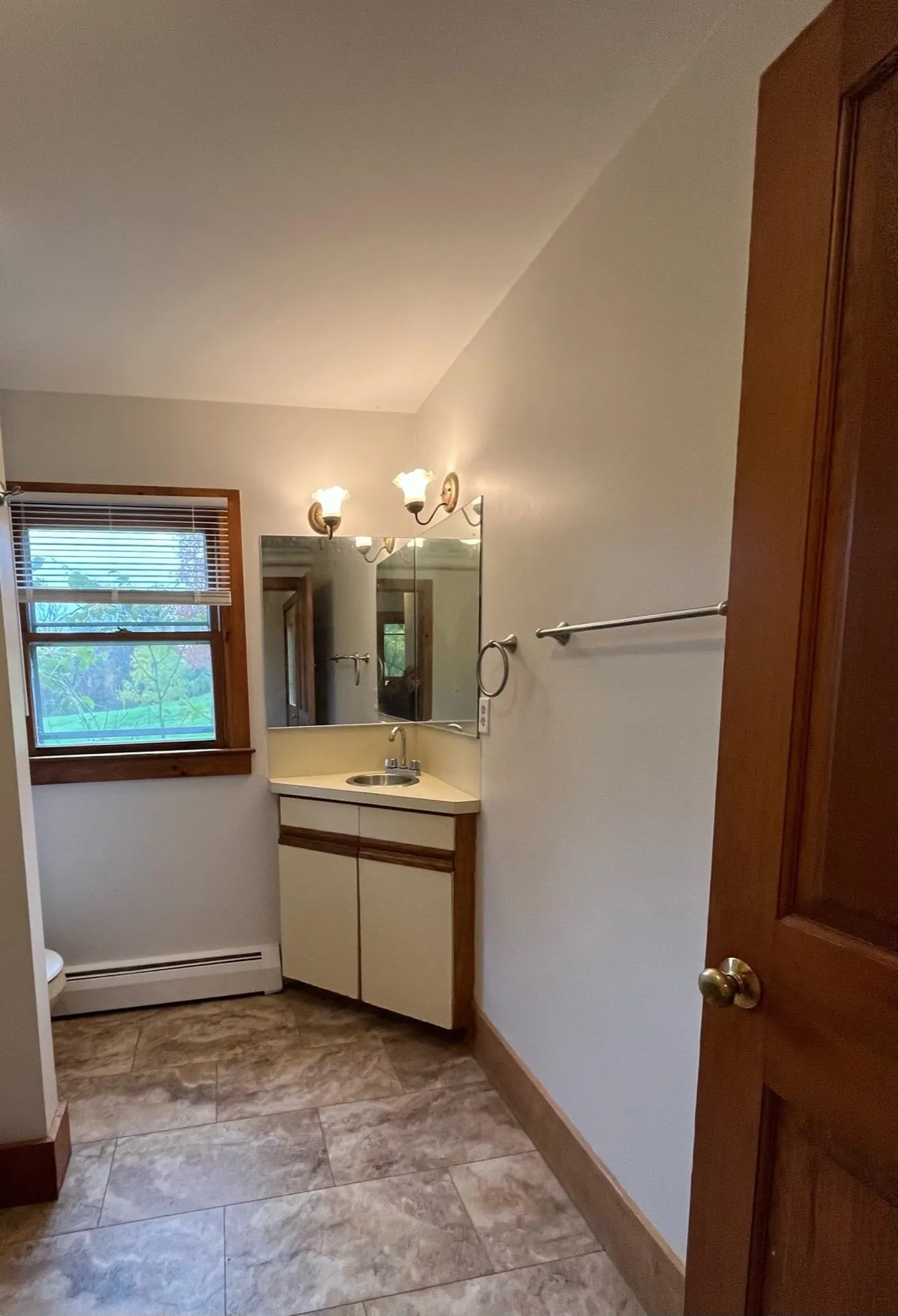 33 Madison Street Milford NH 03055