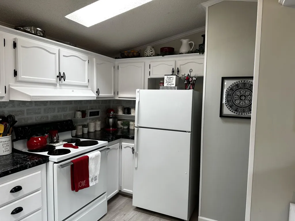 20 Sagamore Lane Rochester NH 03867