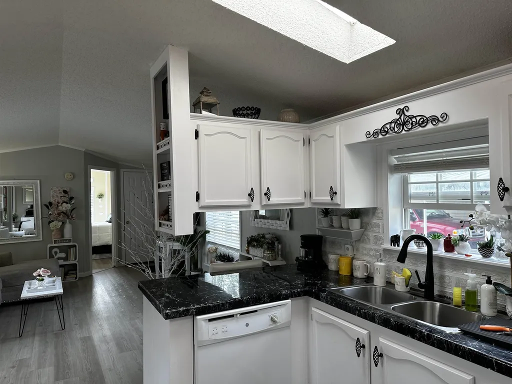 20 Sagamore Lane Rochester NH 03867