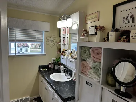 20 Sagamore Lane Rochester NH 03867