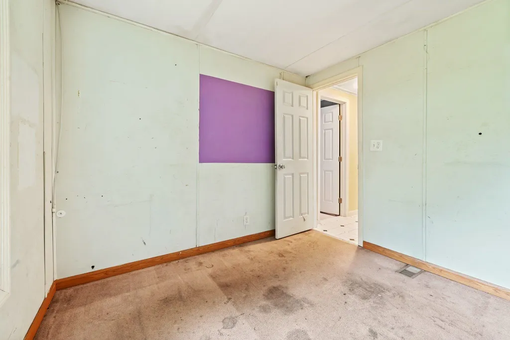 62 Spruce Road Danville NH 03819
