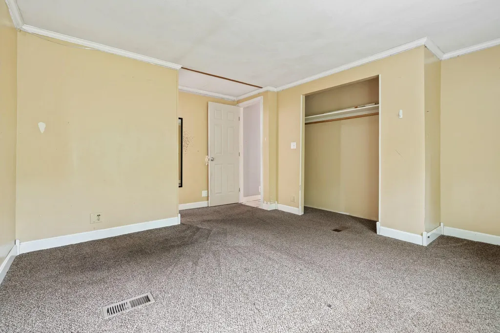 62 Spruce Road Danville NH 03819