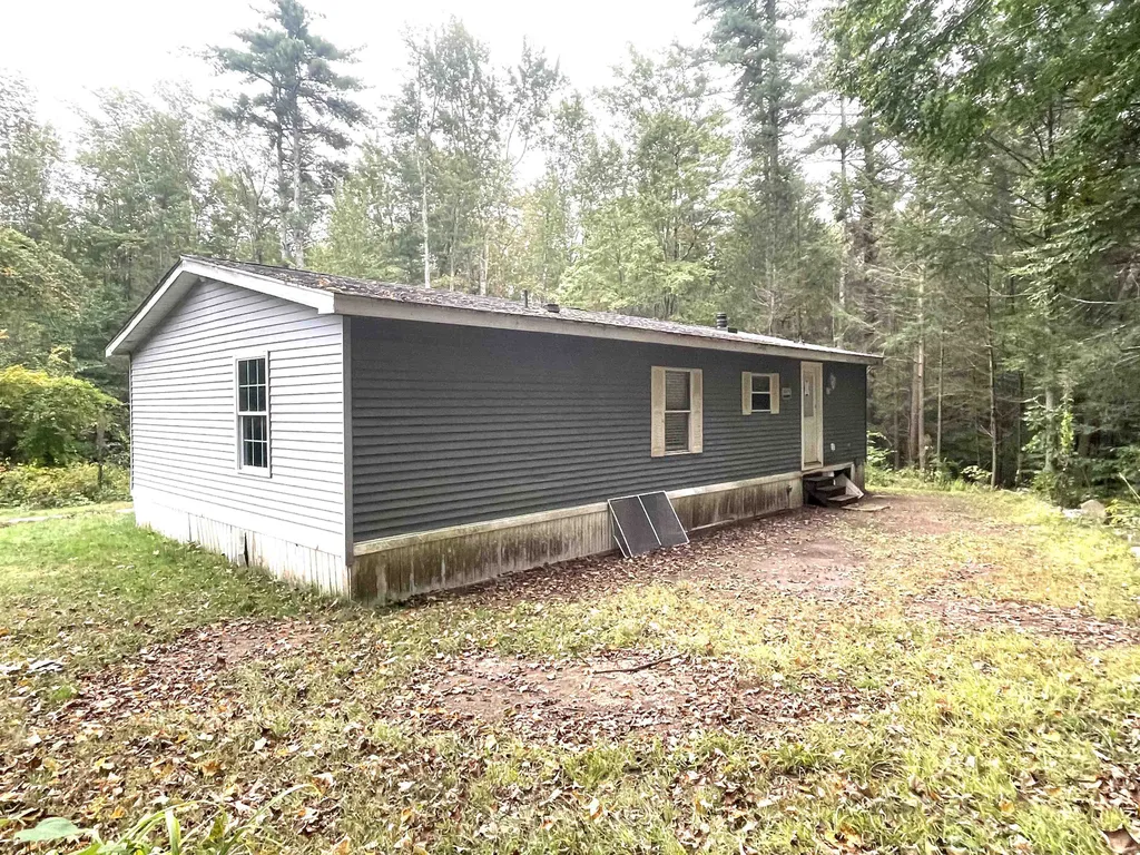 62 Spruce Road Danville NH 03819