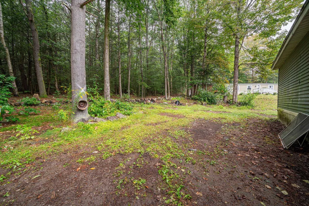 62 Spruce Road Danville NH 03819