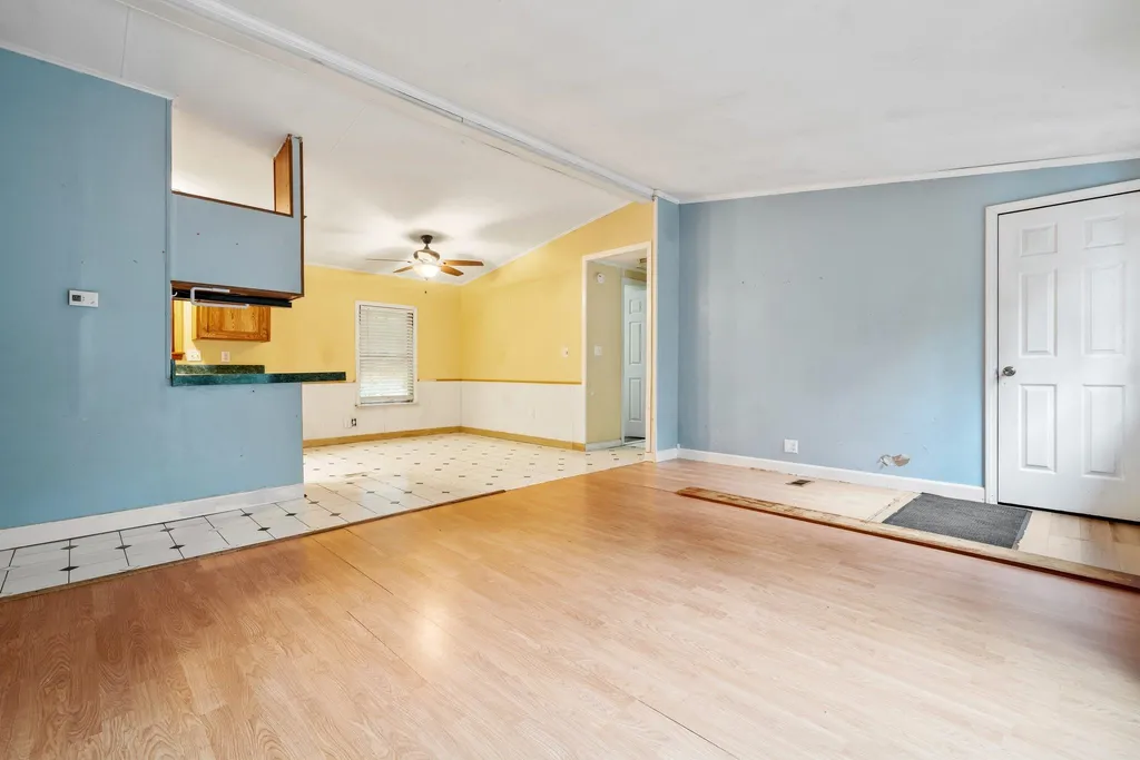 62 Spruce Road Danville NH 03819