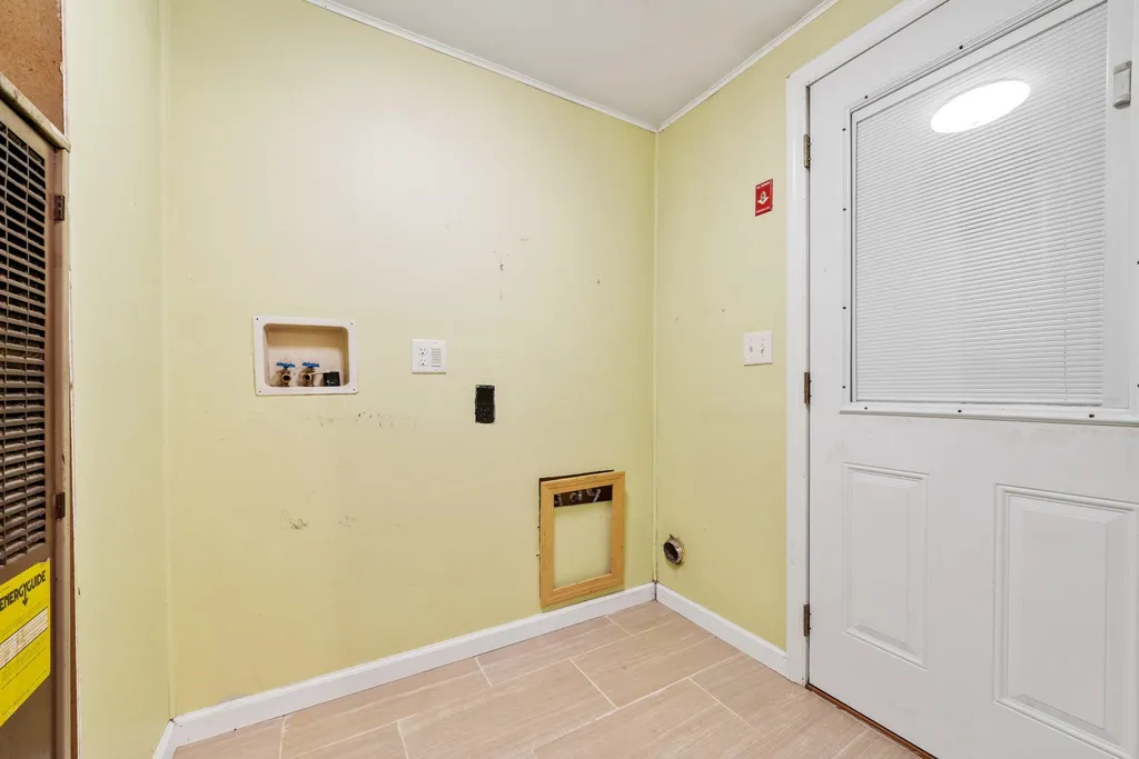 62 Spruce Road Danville NH 03819