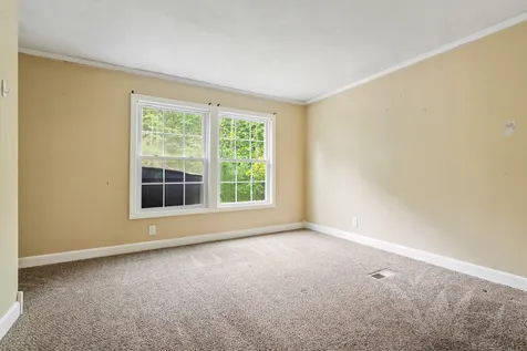 62 Spruce Road Danville NH 03819